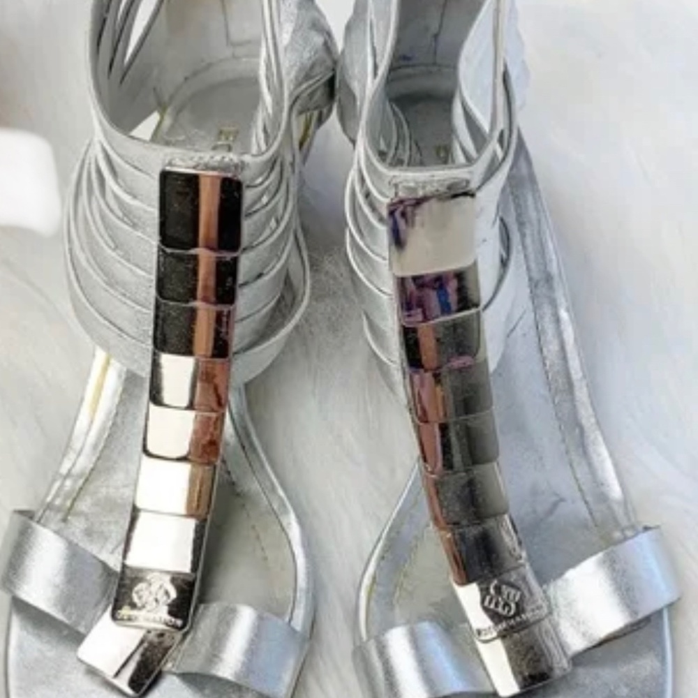 BCBG sandals